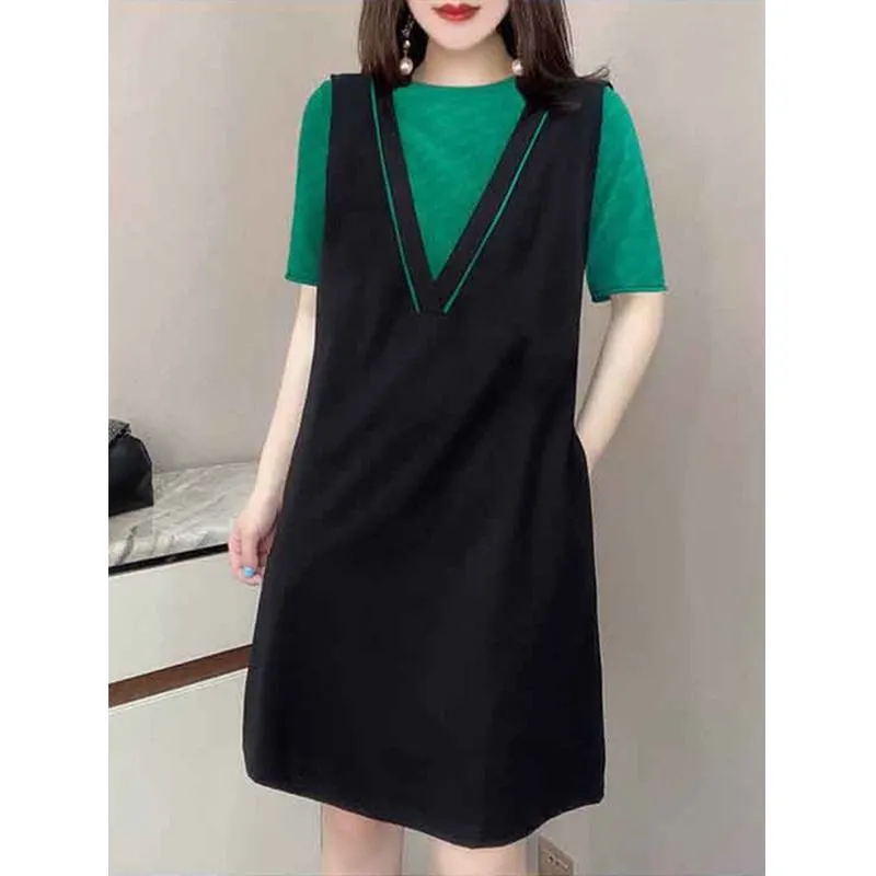 Black Slimming Loose Fit Round Neck Dress