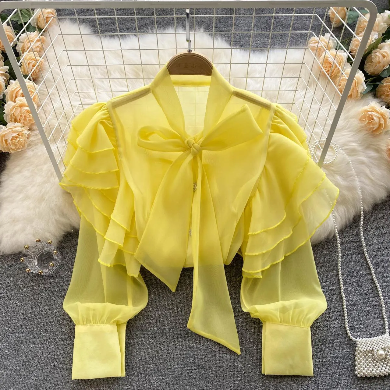 Cute bow chiffon top      S206