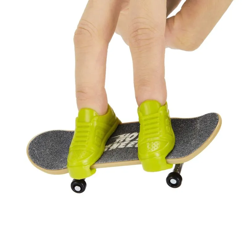 Hot Wheels Skate Fingerboard Single Pack Klassik Stylez 4/5 Neon Fury