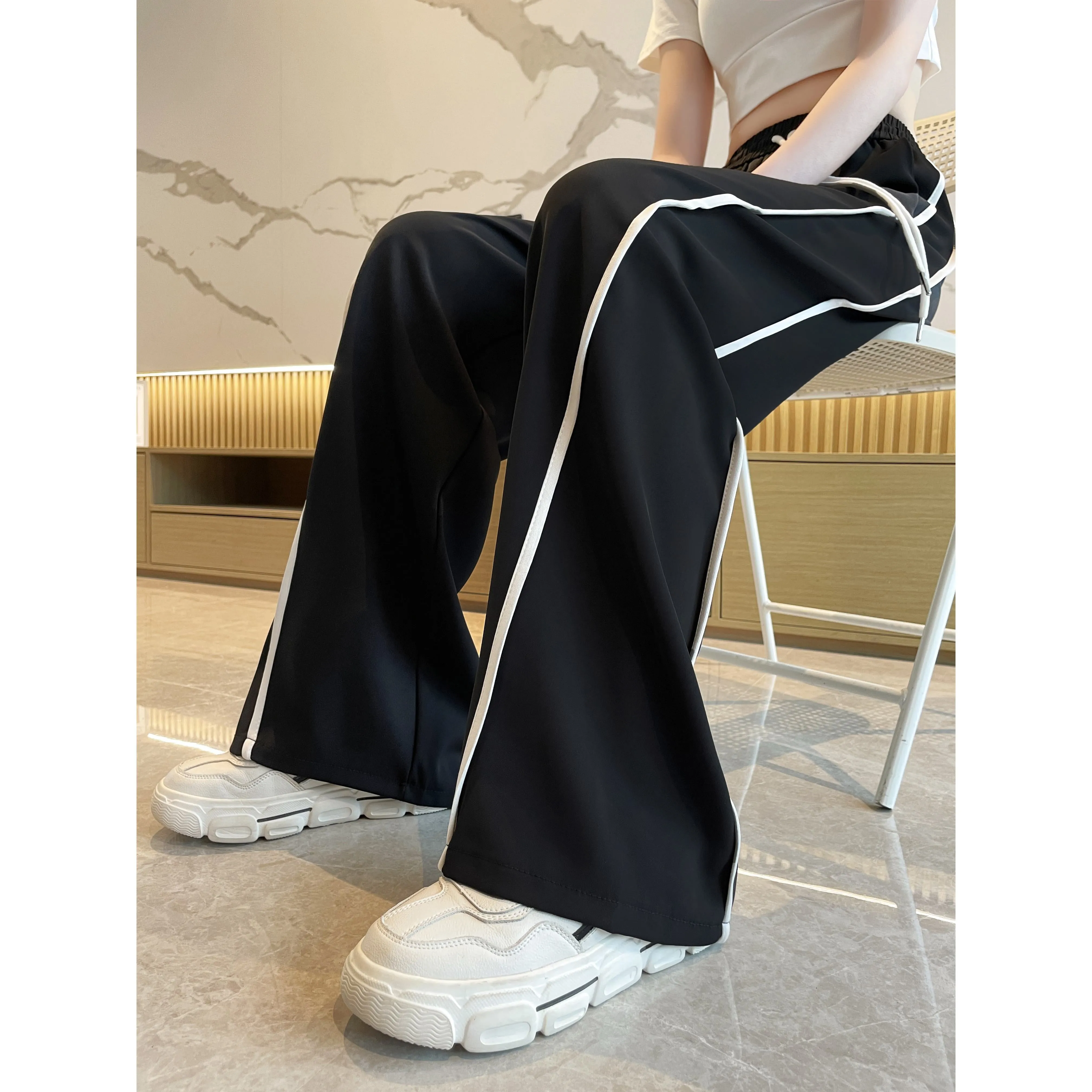 Loose-Fit Silky Elasticity Straight Stripe Straight-Leg Pants