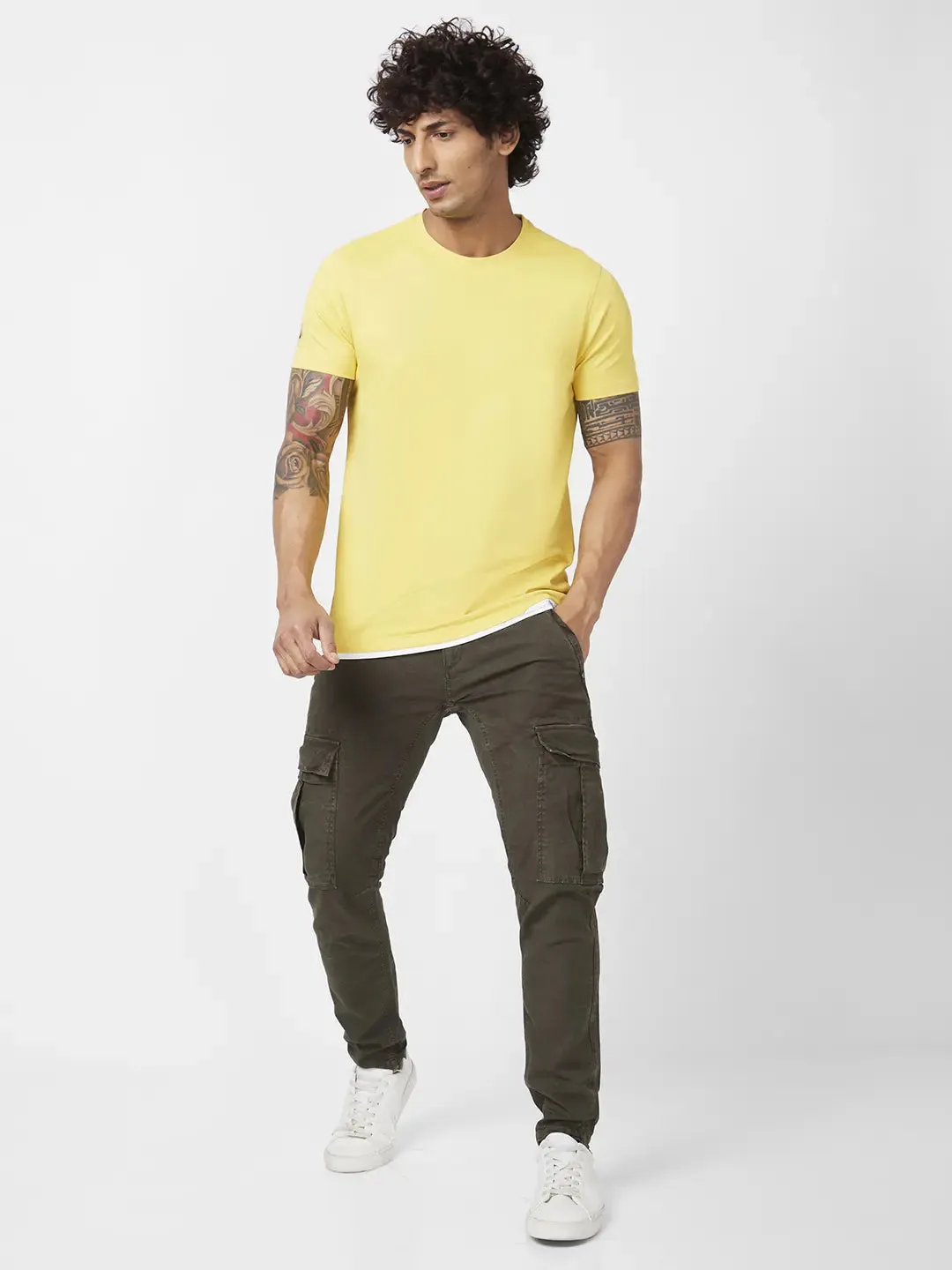 Spykar Men Lemon Yellow Blended Slim Fit Half Sleeve Round Neck Plain Tshirt