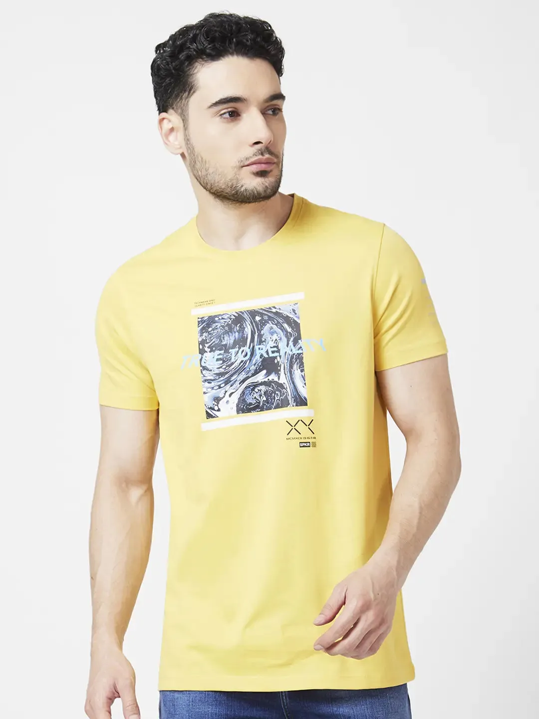 Spykar Men Lemon Yellow Blended Slim Fit Half Sleeve Round Neck Printed Tshirt