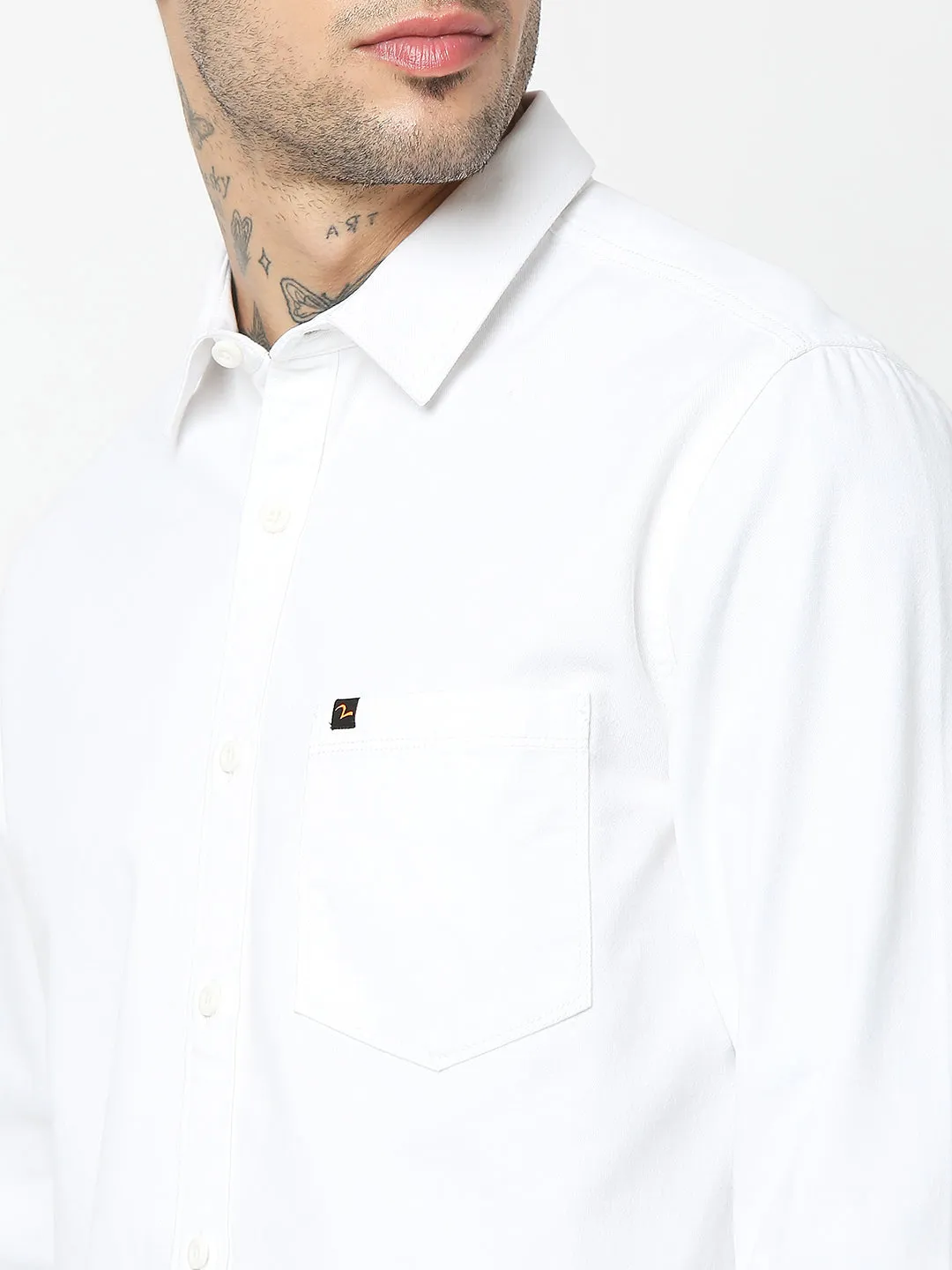 Spykar Men White Cotton Slim Fit Plain Shirts